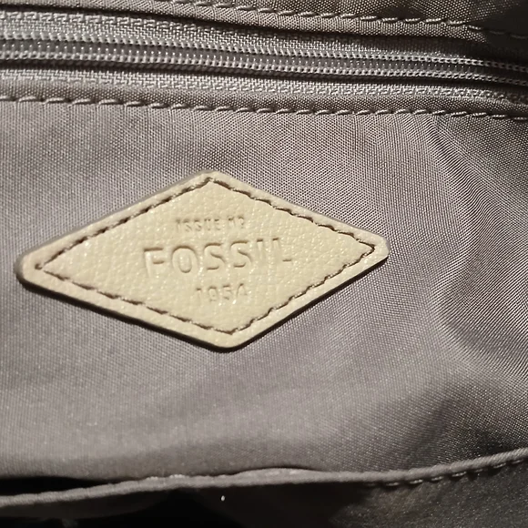 👜 Fossil Leather Tote BagTaupe/BeigeClassic Work & Everyday Carry